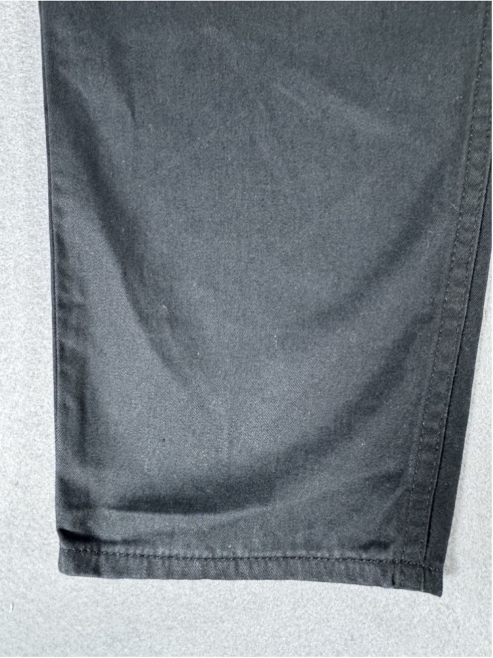 NWT Levi's '80's Mom Jeans High Rise Relaxed Tapered Leg Black Size 29x30 - Picture 9 of 16